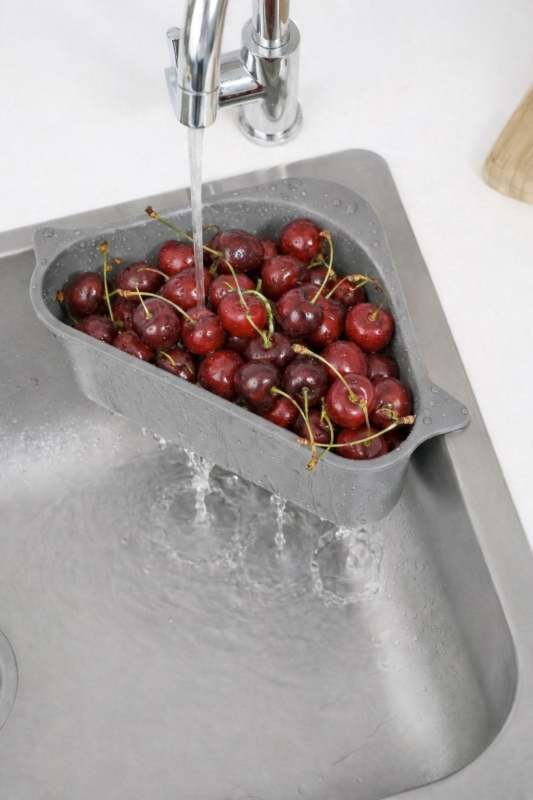 Vantuzlu Üçgen Lavabo Süzgeci Mutfak Evye Köşe Süzgeci Gri - 4