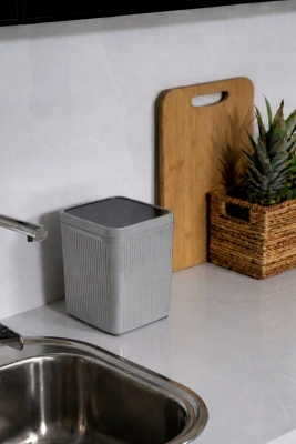 Lines Çöp Kovası Mutfak Banyo Tezgah Üstü Taşıma Kulplu Çöp Kovası 5 Llitre Gri 3068 - Sas Haus