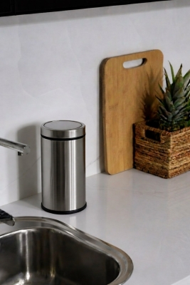 Premium 8 Litre Krom Minimalist Paslanmaz Çelik Tezgah Üstü Çöp Kovası Titan 7508 - Sas Haus