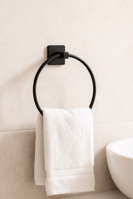 Siyah Yuvarlak Halka Havlu Askılığı – Kare Topuzlu, Vidalı Metal Banyo Askısı, Dayanıklı & Şık - Sas Haus